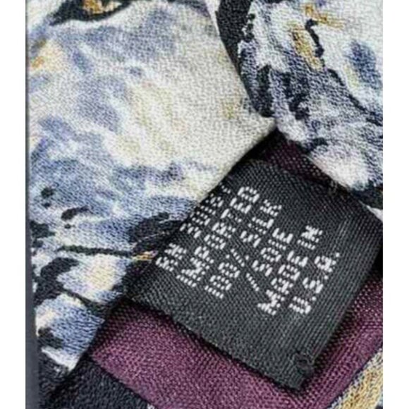 1995 WWF Grey Wolves Necktie World Wildlife Fund Silk Tie Vtg 90s Wolf Pack Art - Picture 7 of 7